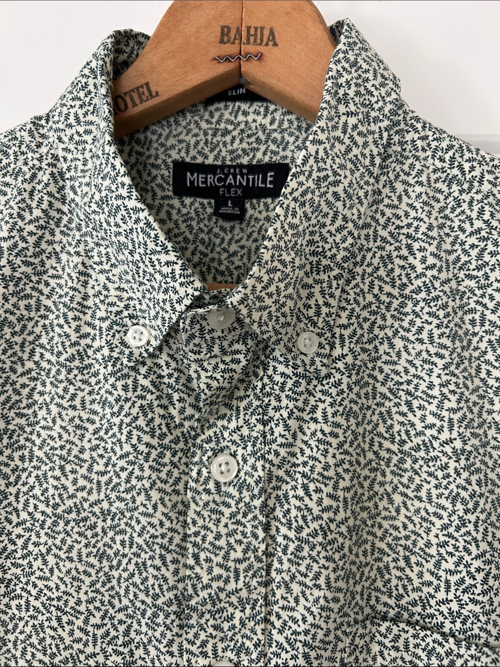 ⭐️NWT!⭐️ J Crew Mercantile Slim Flex Sz L w MEASUREMENTS Green Leaf Print